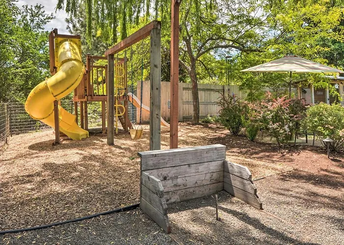 Central Medford Family Retreat With Large Yard!
