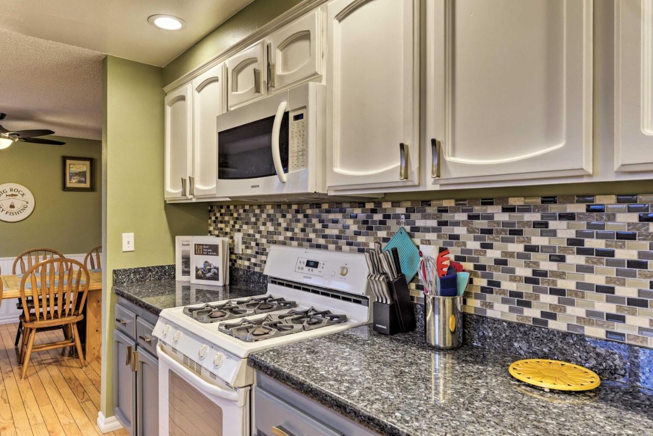 Family Retreat With Large Yard!
